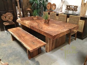 Making a home attractive with wooden table